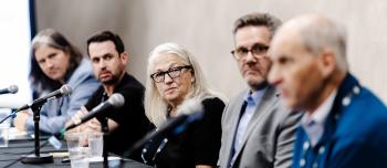 Discussion woth a group of panelists